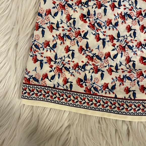 Max Studio | Flutter Sleeve Top - Picture 5 of 12